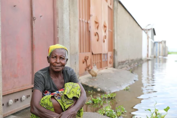 Las fuertes lluvias en el este de África obligan a miles de refugiados a abandonar sus hogares