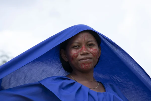 María Palacio es una lideresa y docente Wayuu comprometida con el desarrollo de su comunidad. María sueña con ver el Asentamiento Legalizado y con servicios básicos. © ACNUR/Andrés Gómez
