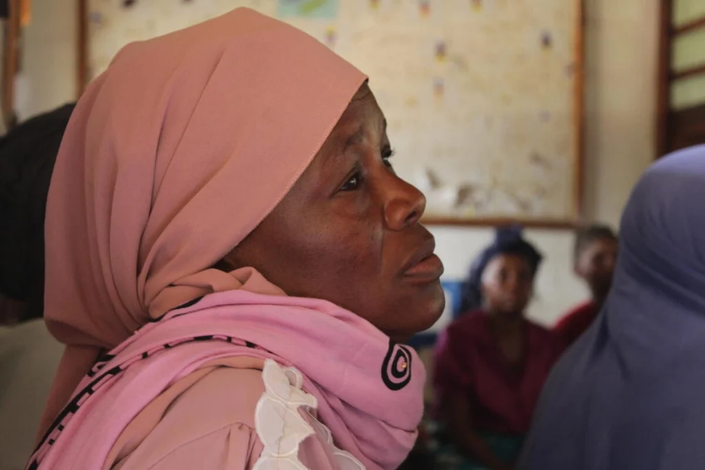 Muaziza Amade carga con las cicatrices emocionales de haber sido rehén durante casi dos años, pero ha encontrado fuerza y propósito gracias a la consejería individual con Ancila.