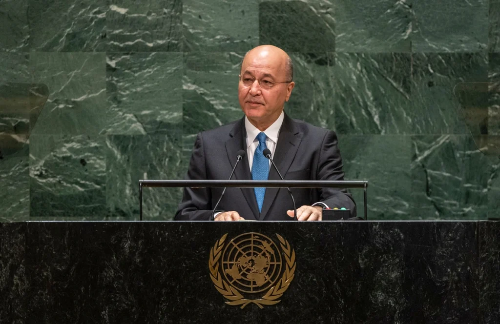 El ex presidente de Irak Barham Salih se dirige a la Asamblea General de la ONU, en Nueva York, en 2019. © UN Photo/Cia Pak