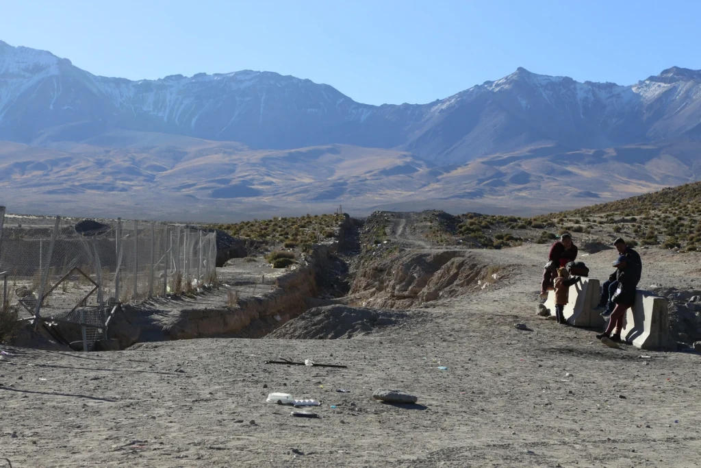 Pisiga es un poblado que forma parte de la ruta andina y está ubicado en el departamento de Oruro, en Bolivia, en la frontera con Chile. © ACNUR/Magui Masseroni