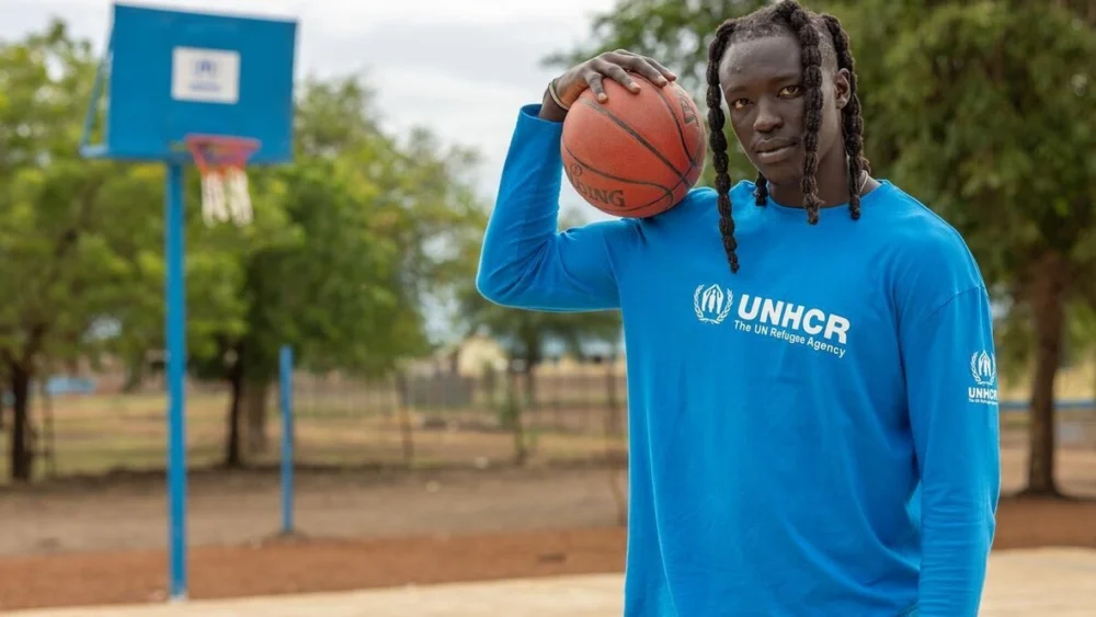 Wenyen Gabriel, exrefugiado y jugador profesional de baloncesto, nombrado Embajador de Buena Voluntad de ACNUR.