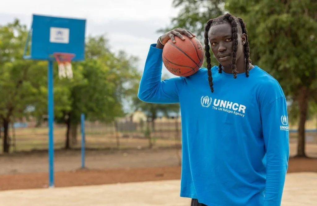Wenyen Gabriel, exrefugiado y jugador profesional de baloncesto, nombrado Embajador de Buena Voluntad de ACNUR.