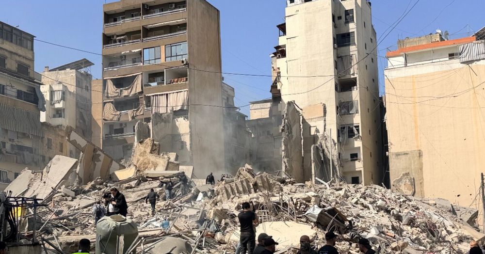 Edificios destruidos y escombros tras un ataque en el Líbano